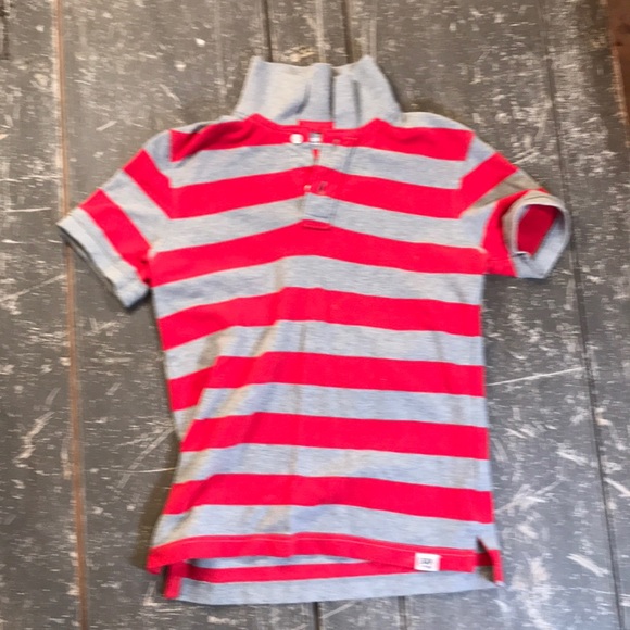 Gap top - Picture 1 of 1